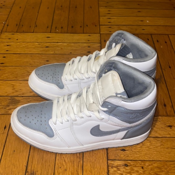 Jordan 1’s - Picture 2 of 5